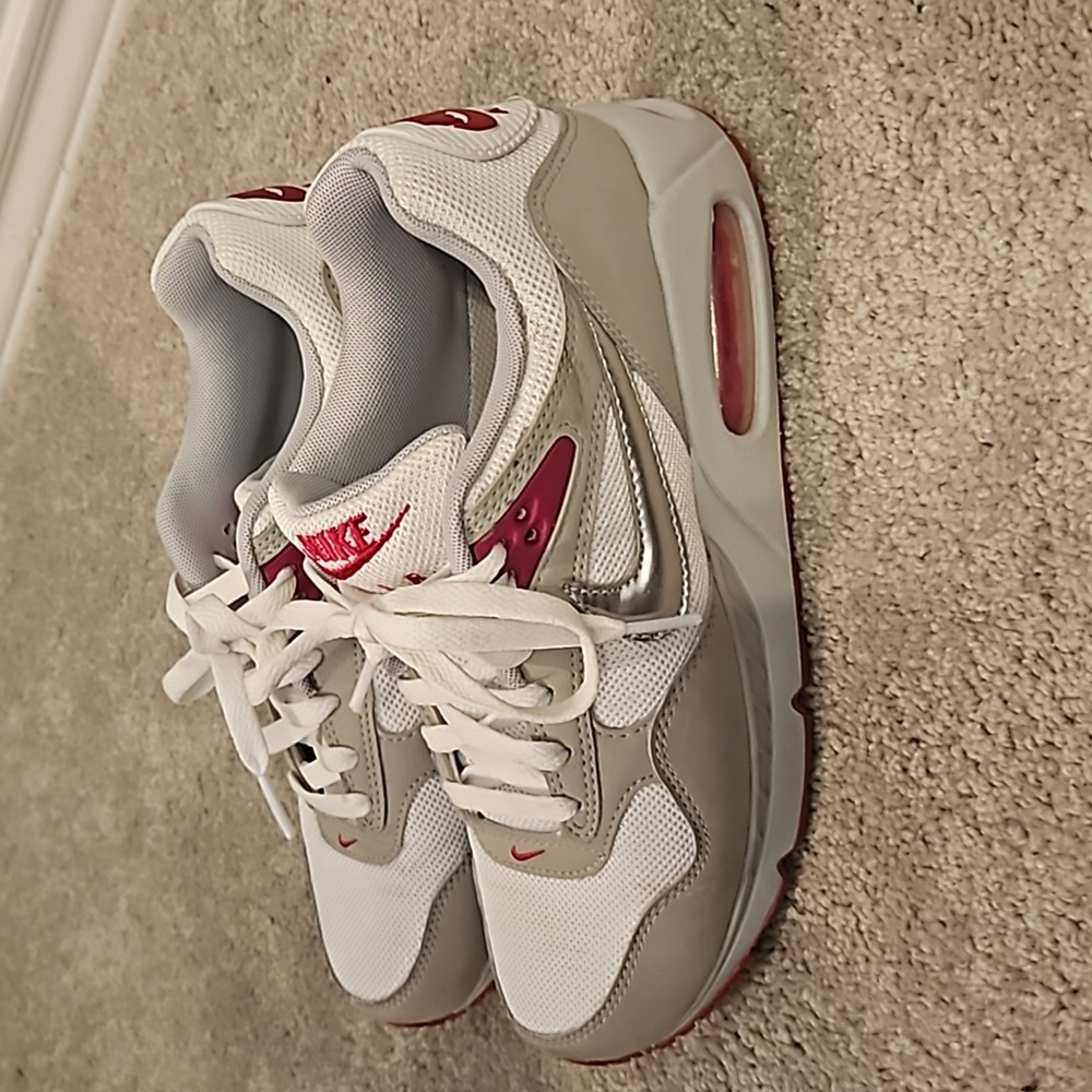 Nike Airmax women's 7.5